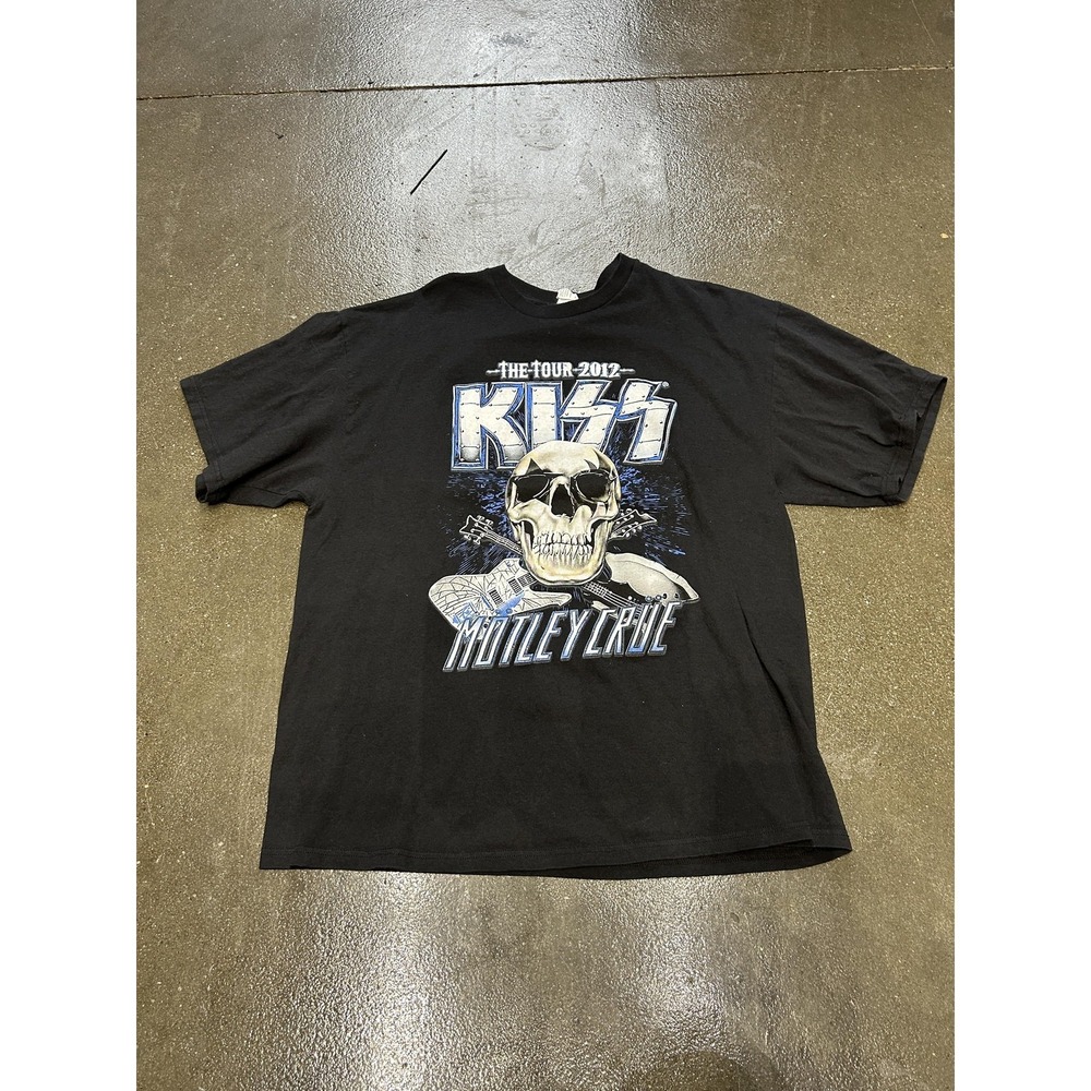 KISS Motley Crue Shirt Mens 2XL Black The Tour 2012 Skull Graphic Band Rock Tee